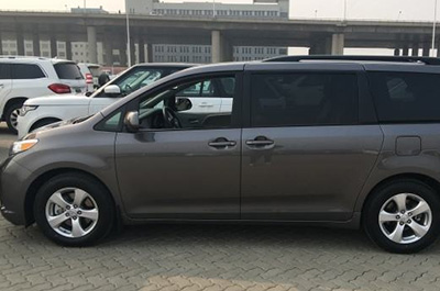 商務(wù)車